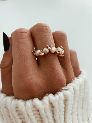 Freshwater Pearl Ring - Gold Lunar