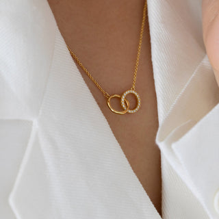 Interlink Rings Necklace - Gold Lunar