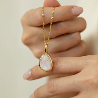 Moonstone Necklace - Gold Lunar